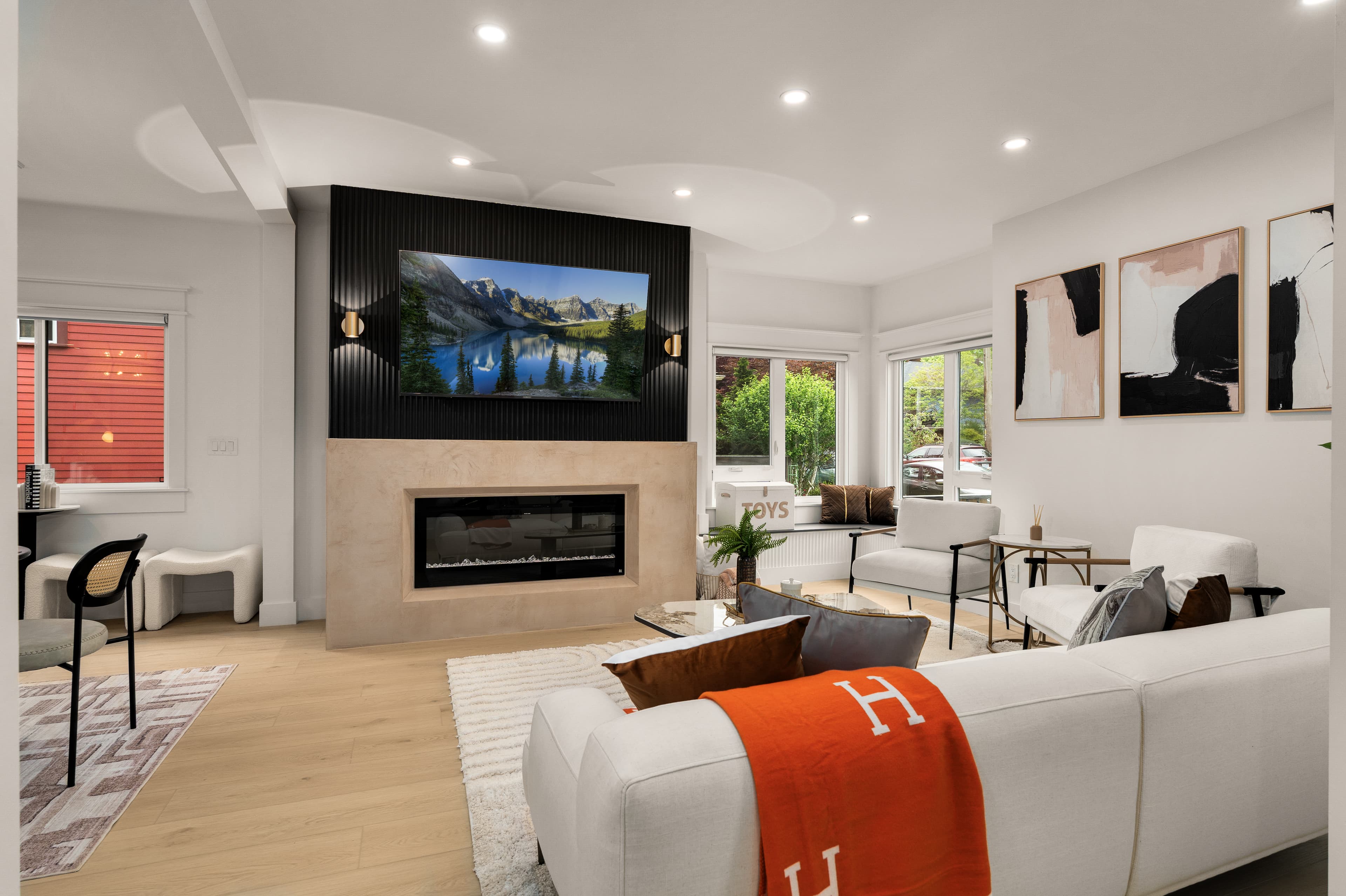 Fremont Luxe Residences - Living Room